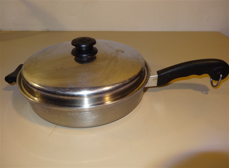 Saladmaster 10" Frying Pan With Lid