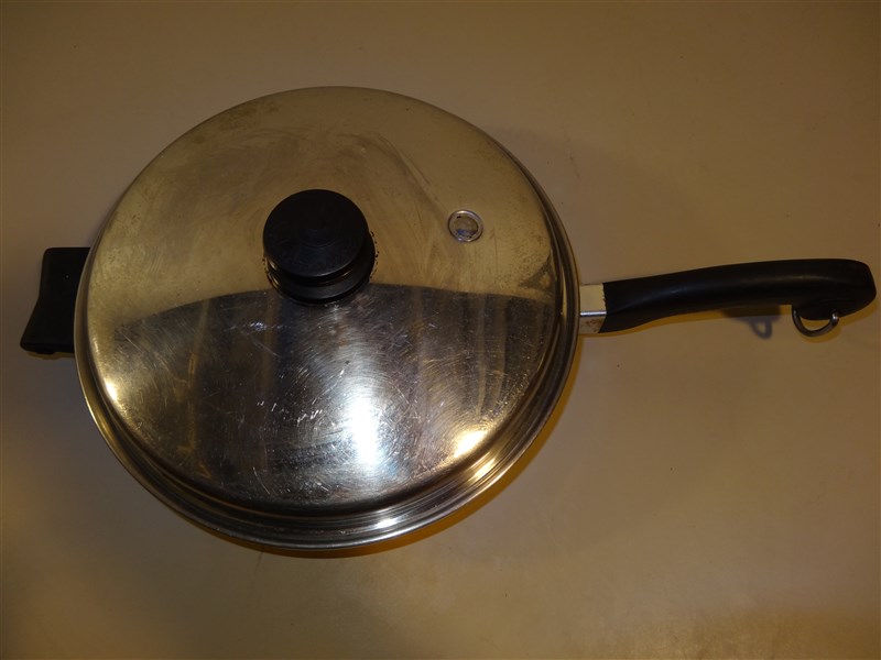 Saladmaster 10" Frying Pan With Lid